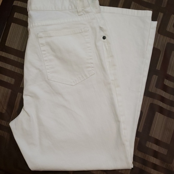 Chico's Pants - Chico's white capri stretch denim size 2